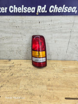 1999–2007 Chevrolet Silverado/GMC Sierra Passenger Side Tail Light