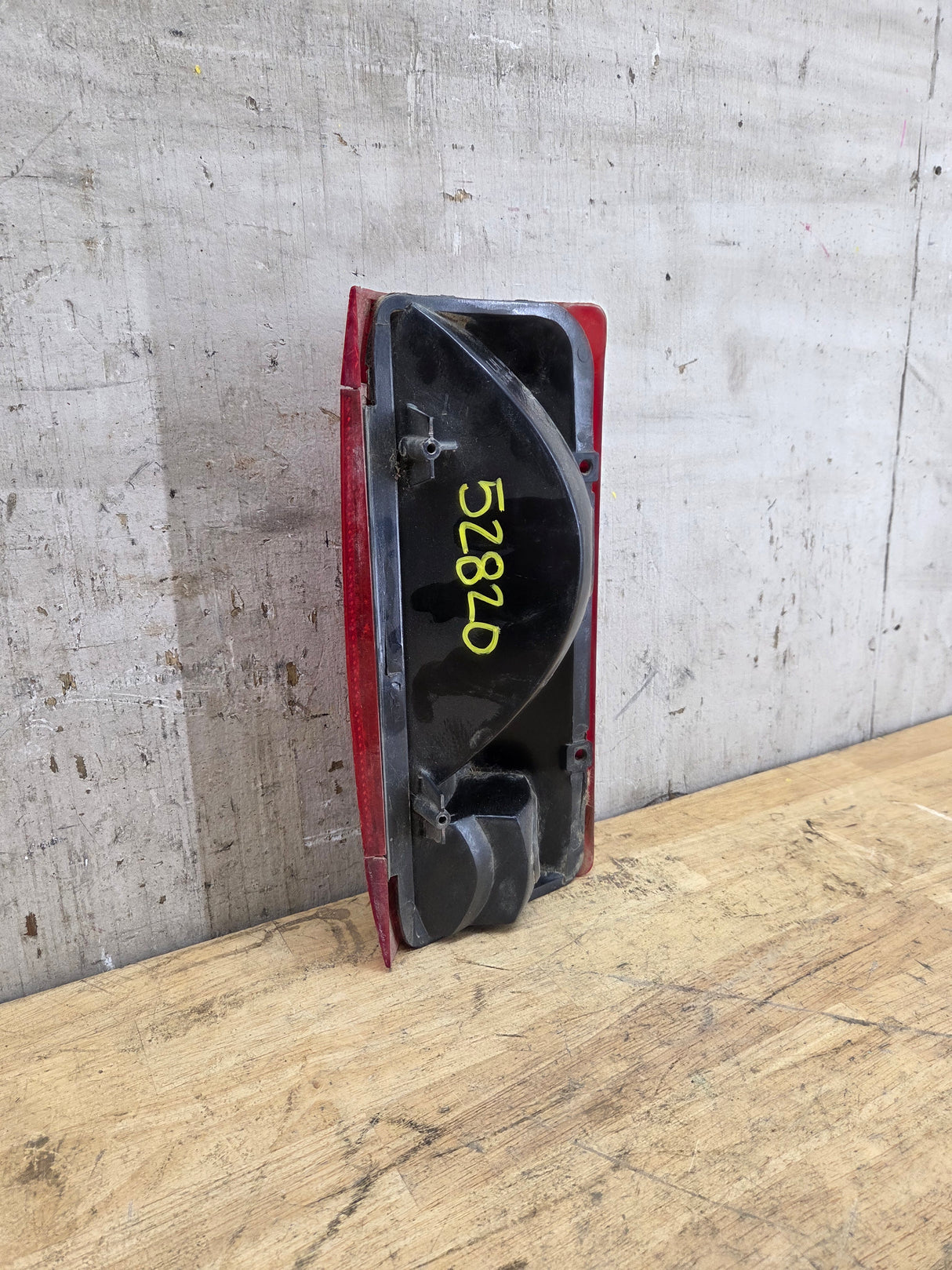 1987-1989 Ford Driver Side Tail Light F150 F250