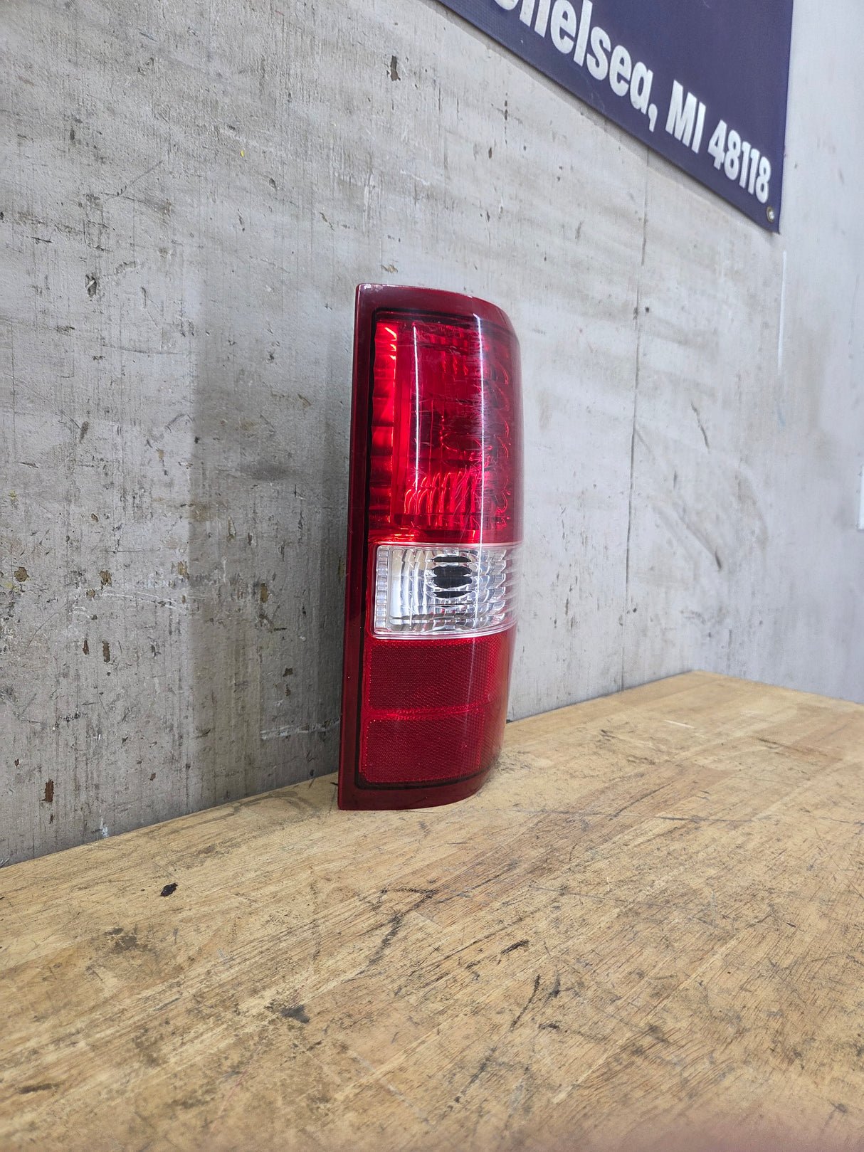 2004-2008 Ford F-150 Passenger Side Tail Light