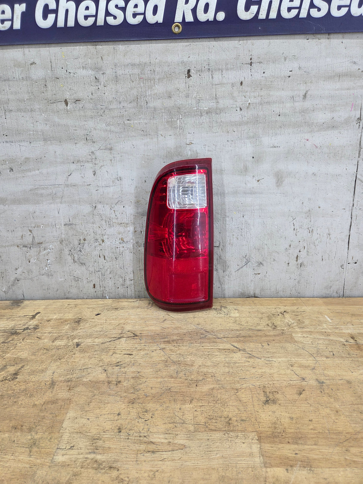 2008-2016 Ford Super Duty Driver Side Tail Light F250 F350 F450 F550