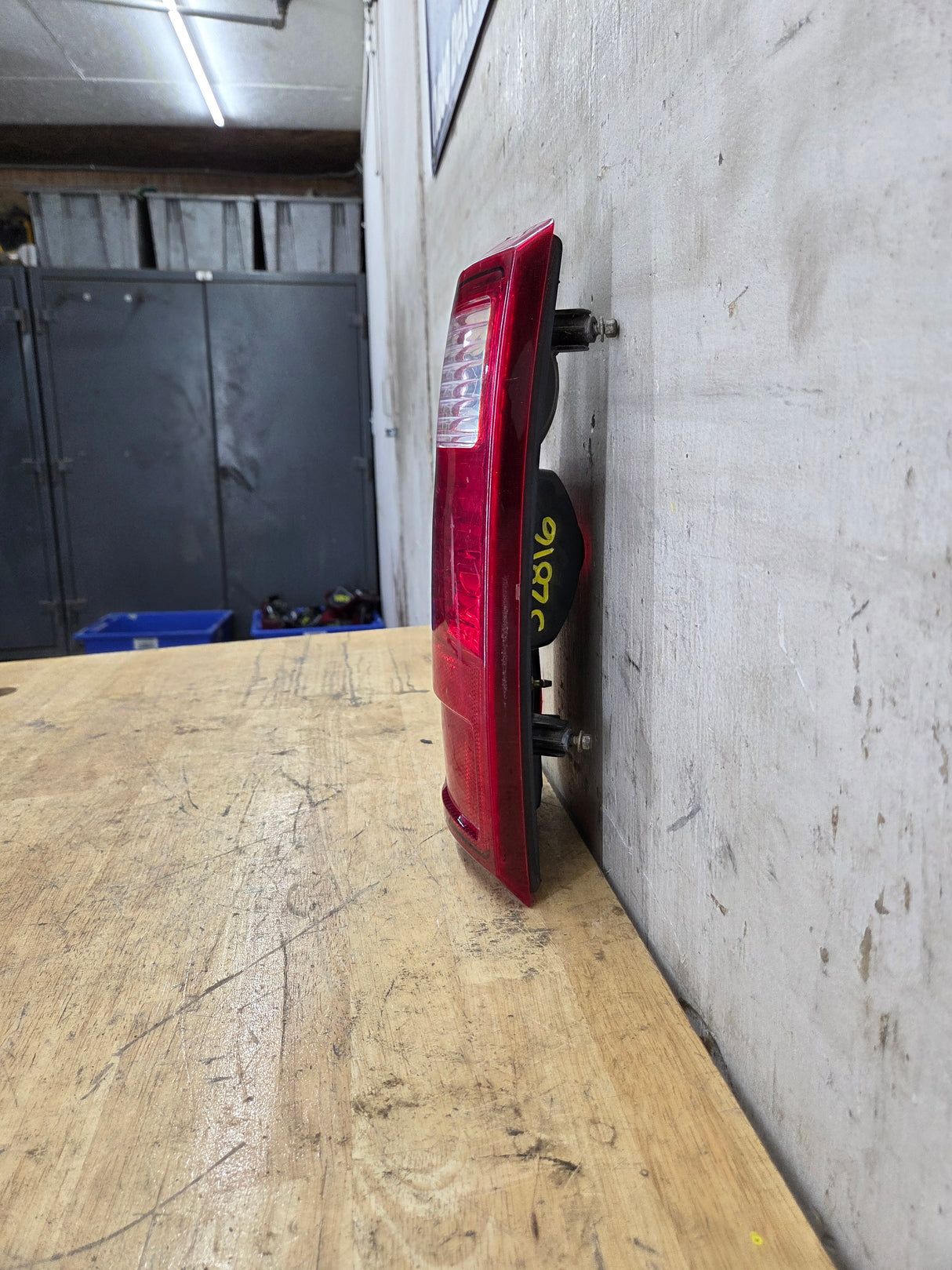 2008-2016 Ford Super Duty Driver Side Tail Light F250 F350 F450 F550
