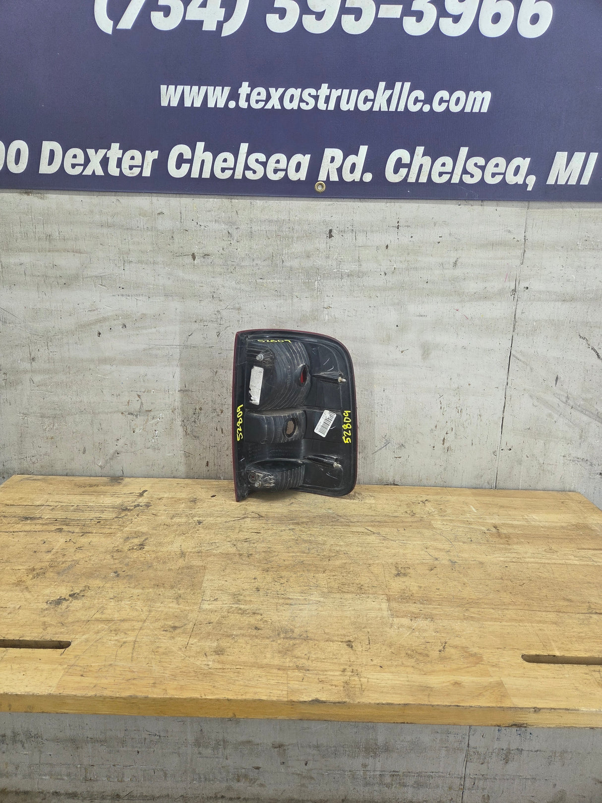 2004-2008 Ford F-150 Driver Side Tail Light