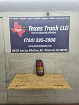 1999–2007 Chevrolet Silverado/GMC Sierra Passenger Side Tail Light