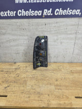 1999–2007 Chevrolet Silverado/GMC Sierra Passenger Side Tail Light