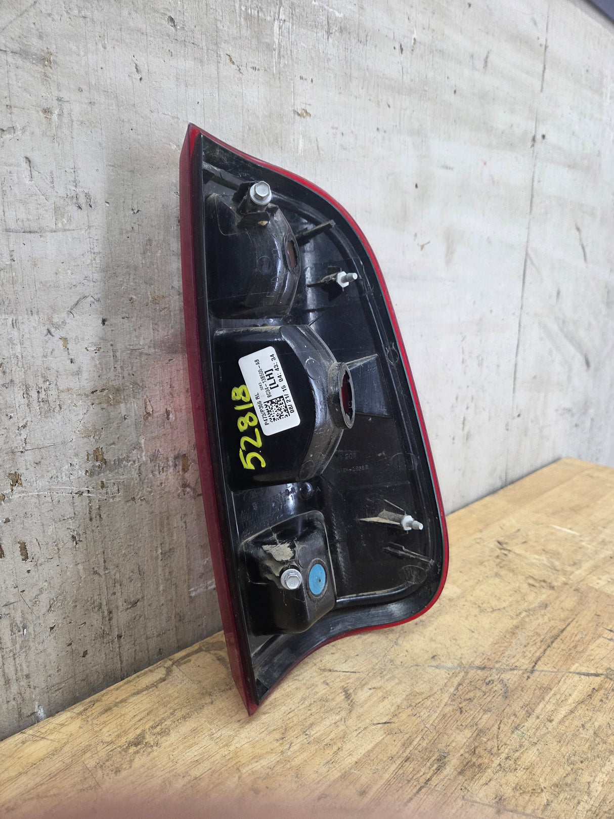 2008-2016 Ford Super Duty Driver Side Tail Light F250 F350 F450 F550
