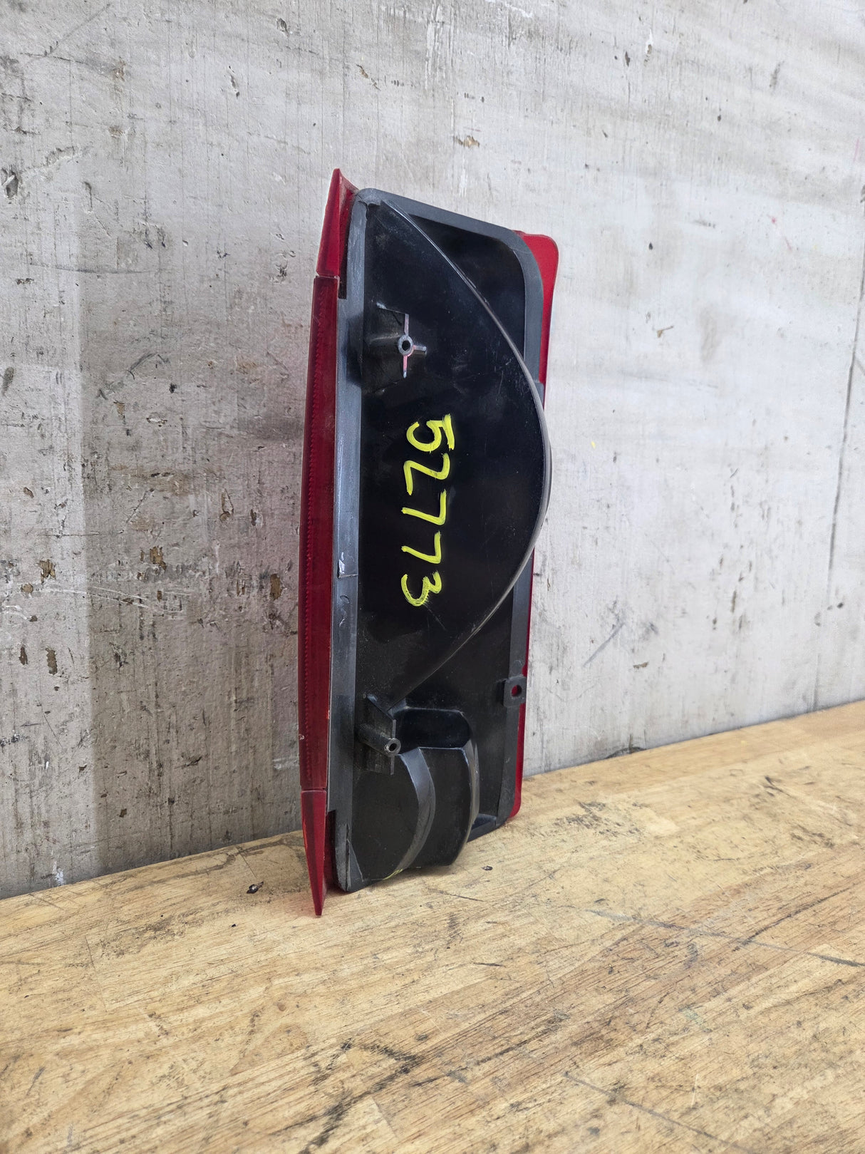 1987-1989 Ford Driver Side Tail Light F150 F250