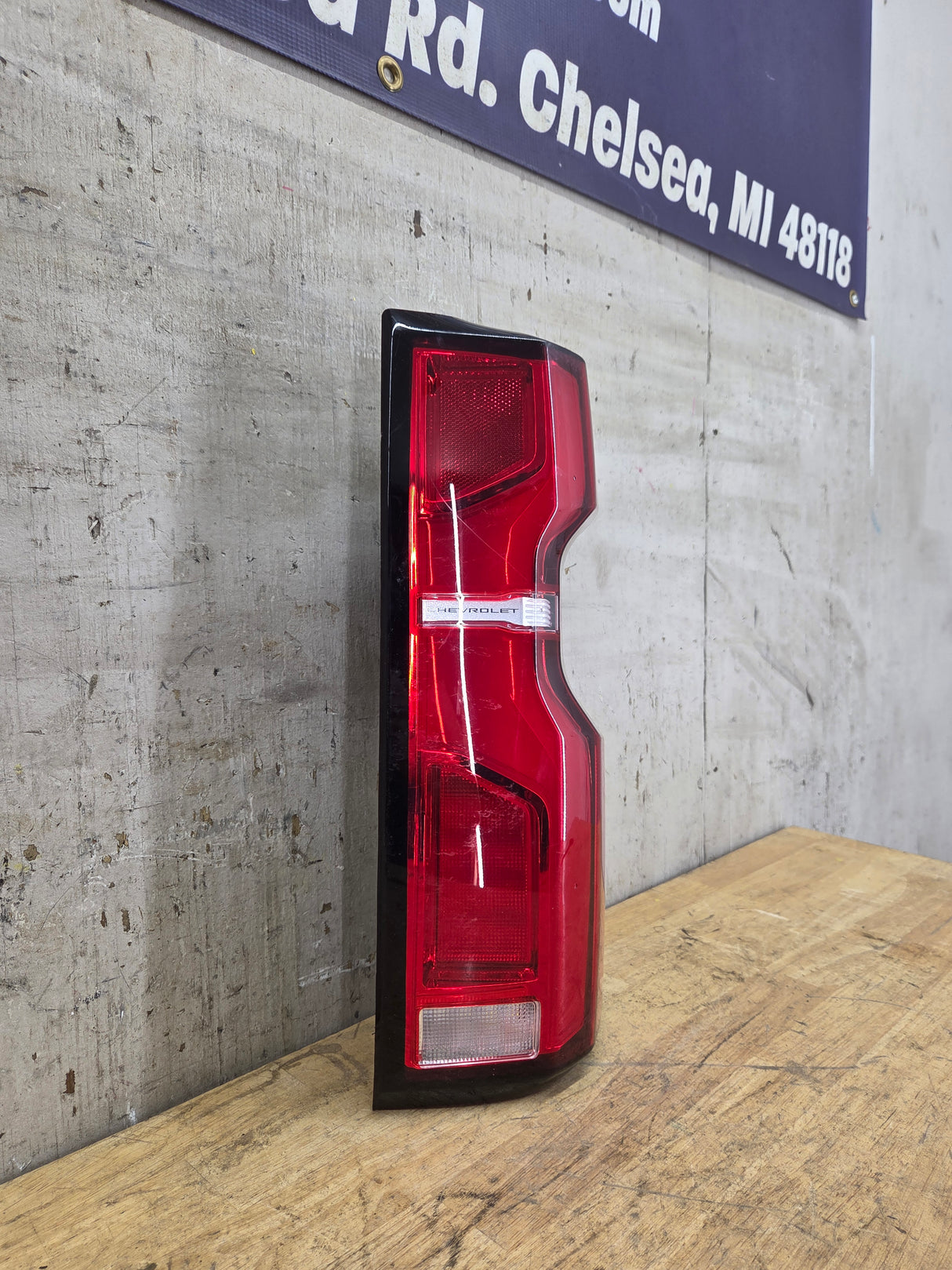 2024-2025 Chevy Silverado Passenger Side LED Tail Light 86579982 2500HD 3500HD