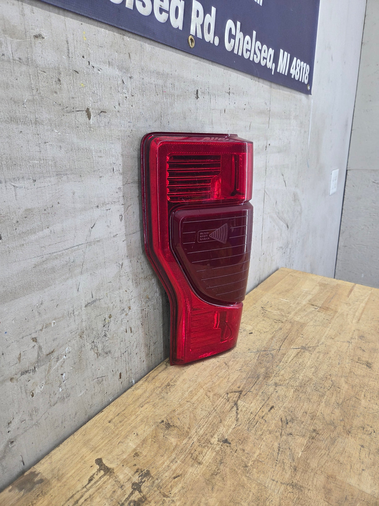 2020-2022 Ford Super Duty Driver Side Tail Light Halogen W/Bliss LC3B-13405-EA F250 F350 F450 F550