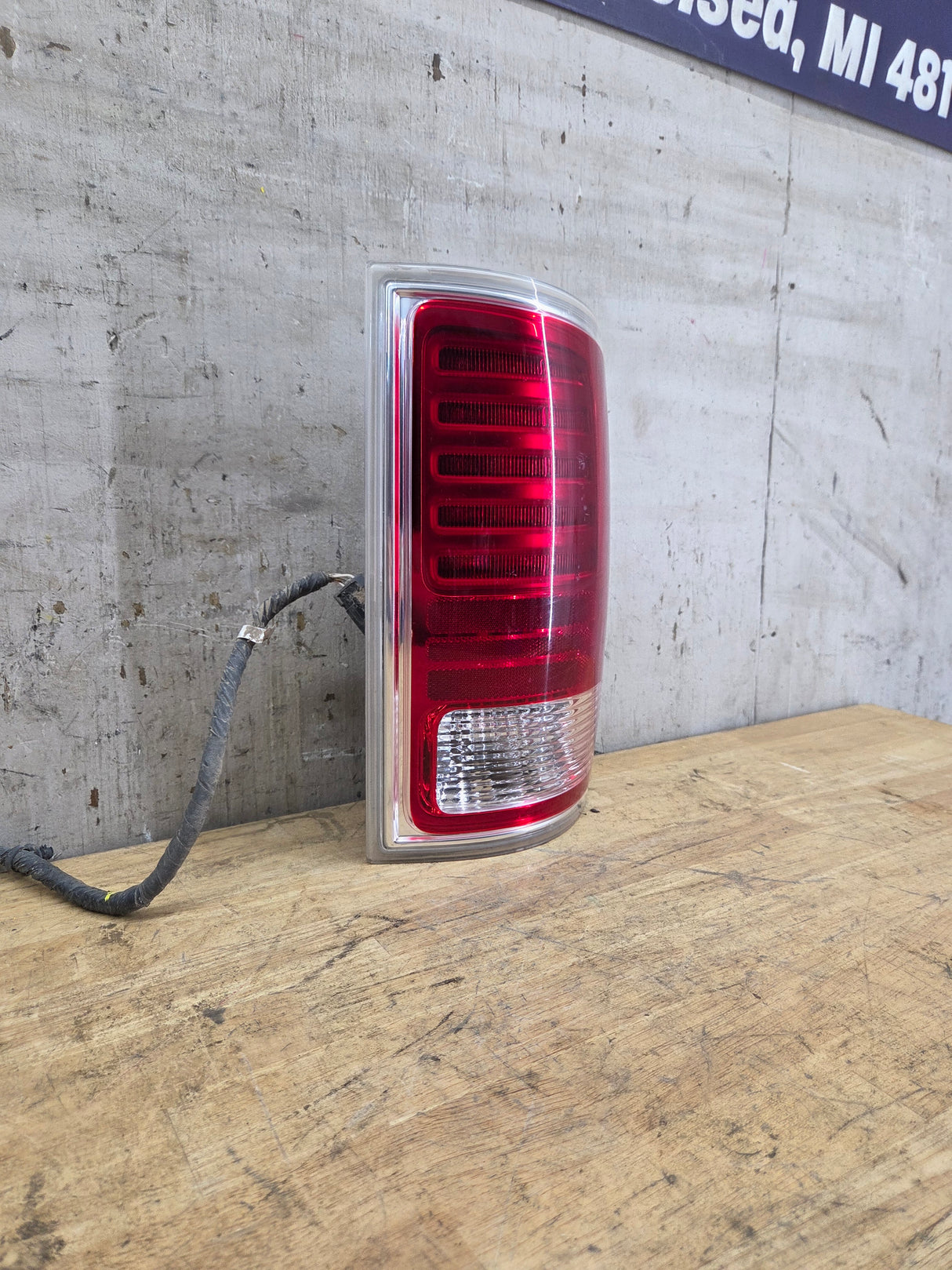 2013-2018 Dodge Ram 4th Gen 1500 2500 3500 RH  Passenger Side Tail Light
