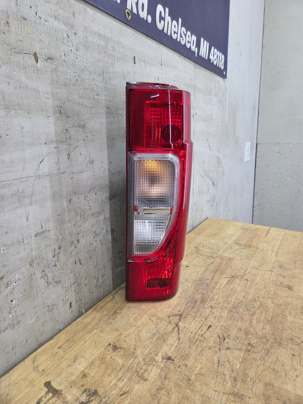 2020-2022 Ford Super Duty Passenger Side Tail Light Halogen LC3B-13B504-AD