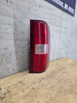 2007-2013 Chevrolet Silverado Passenger Side Tail Light 25958483