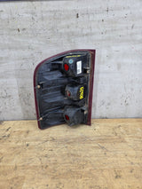 2007-2013 Chevrolet Silverado Passenger Side Tail Light 25958483