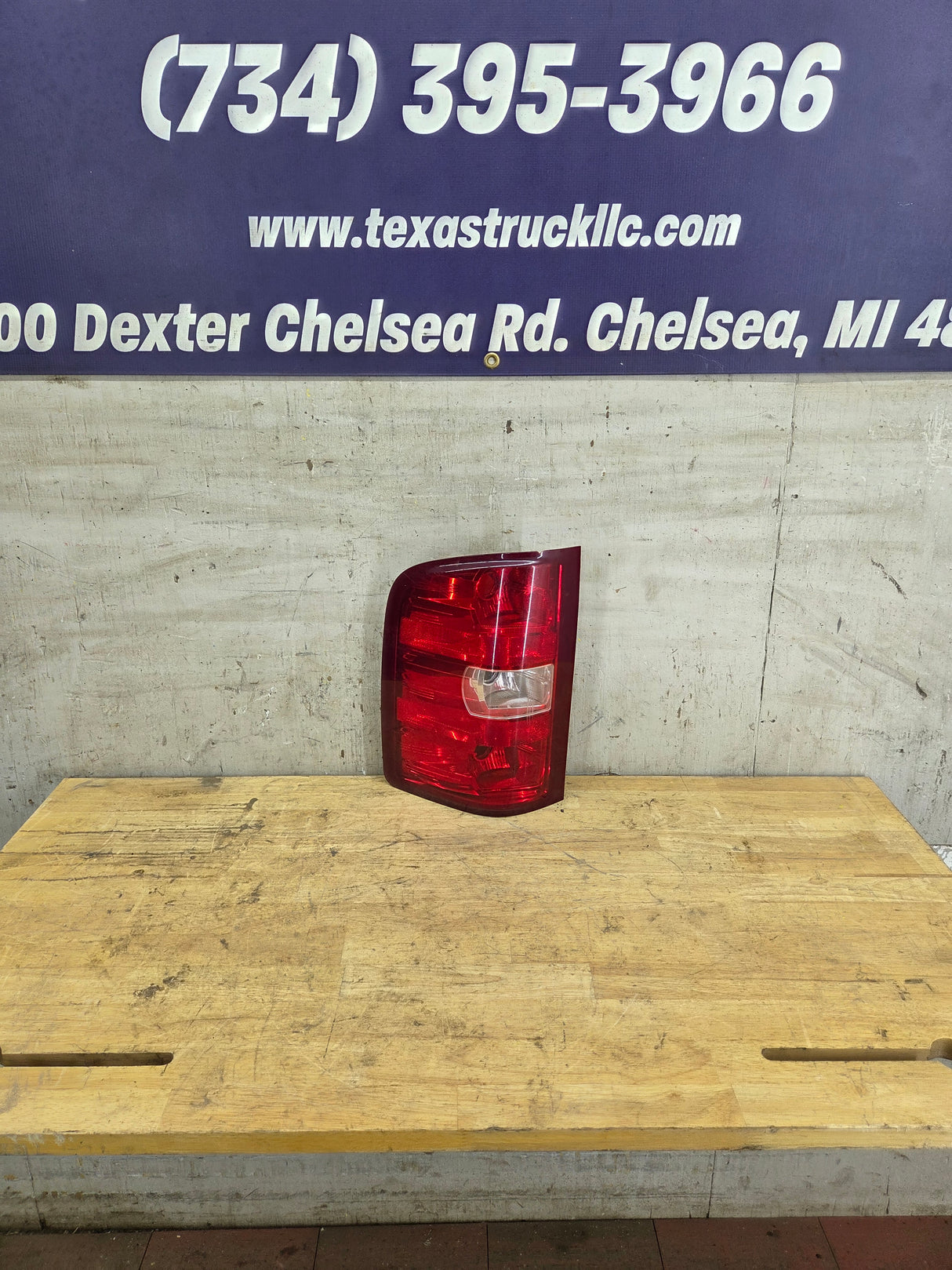 2007-2013 Chevrolet Silverado Driver Side Tail Light