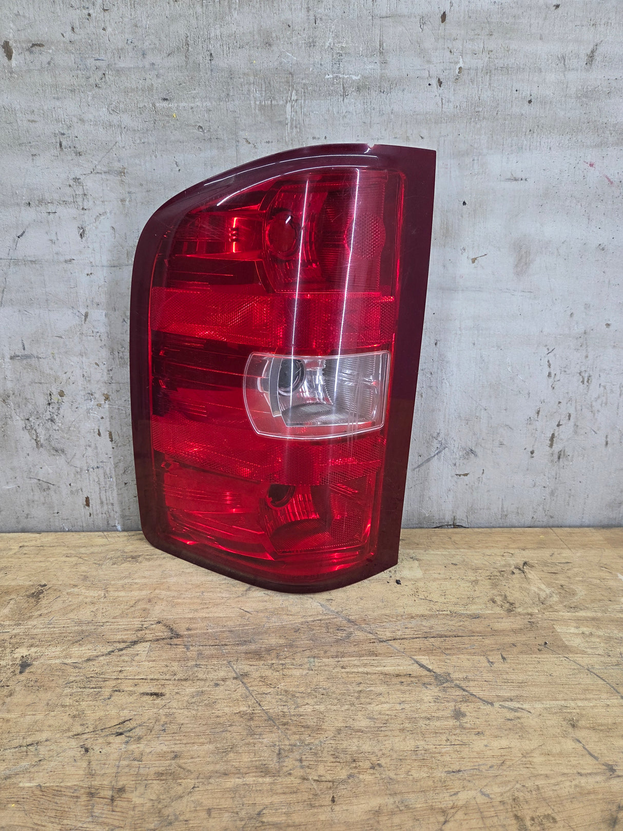 2007-2013 Chevrolet Silverado Driver Side Tail Light