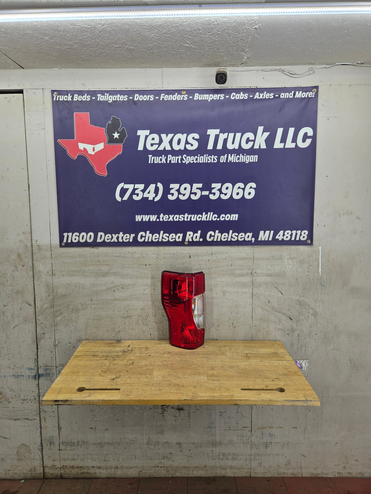 2020-2022 Ford Super Duty Driver Side Tail Light Halogen LC3B-13B505-AD