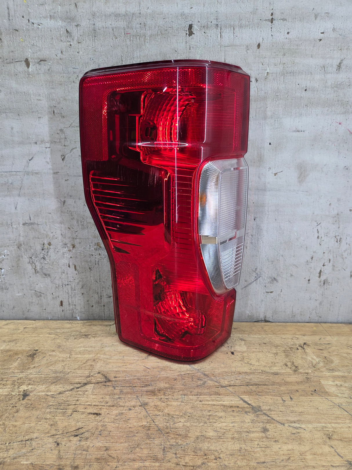 2020-2022 Ford Super Duty Driver Side Tail Light Halogen LC3B-13B505-AD