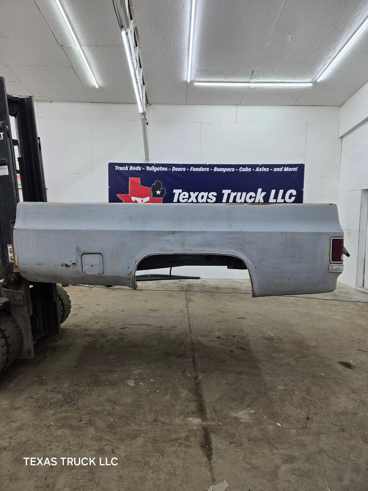 1979-1987 Chevrolet / GMC Square Body 8' Long Bed C10 C15 C20 C25 C35 K10 K15 K20 K25 K35