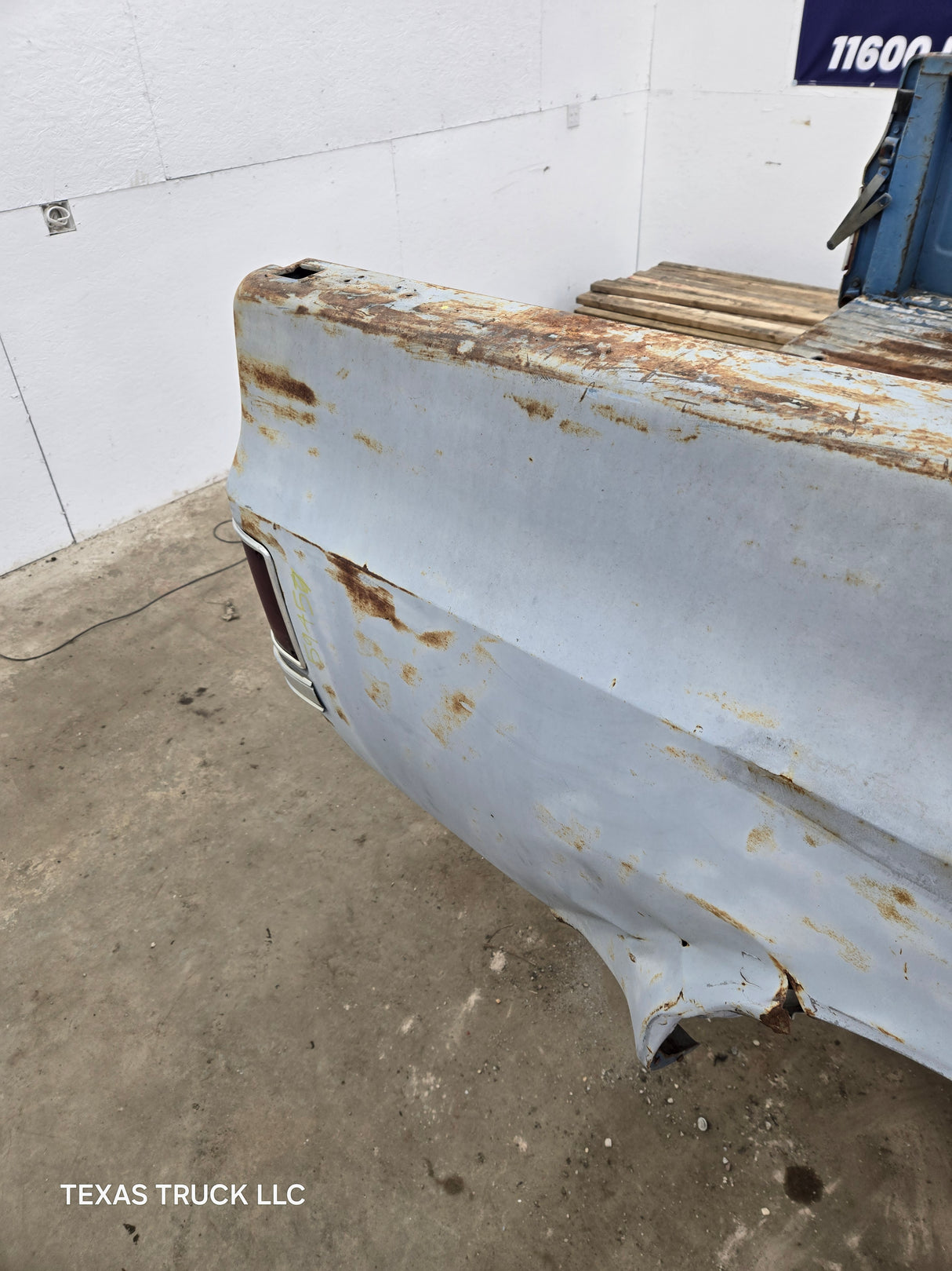 1979-1987 Chevrolet / GMC Square Body 8' Long Bed C10 C15 C20 C25 C35 K10 K15 K20 K25 K35