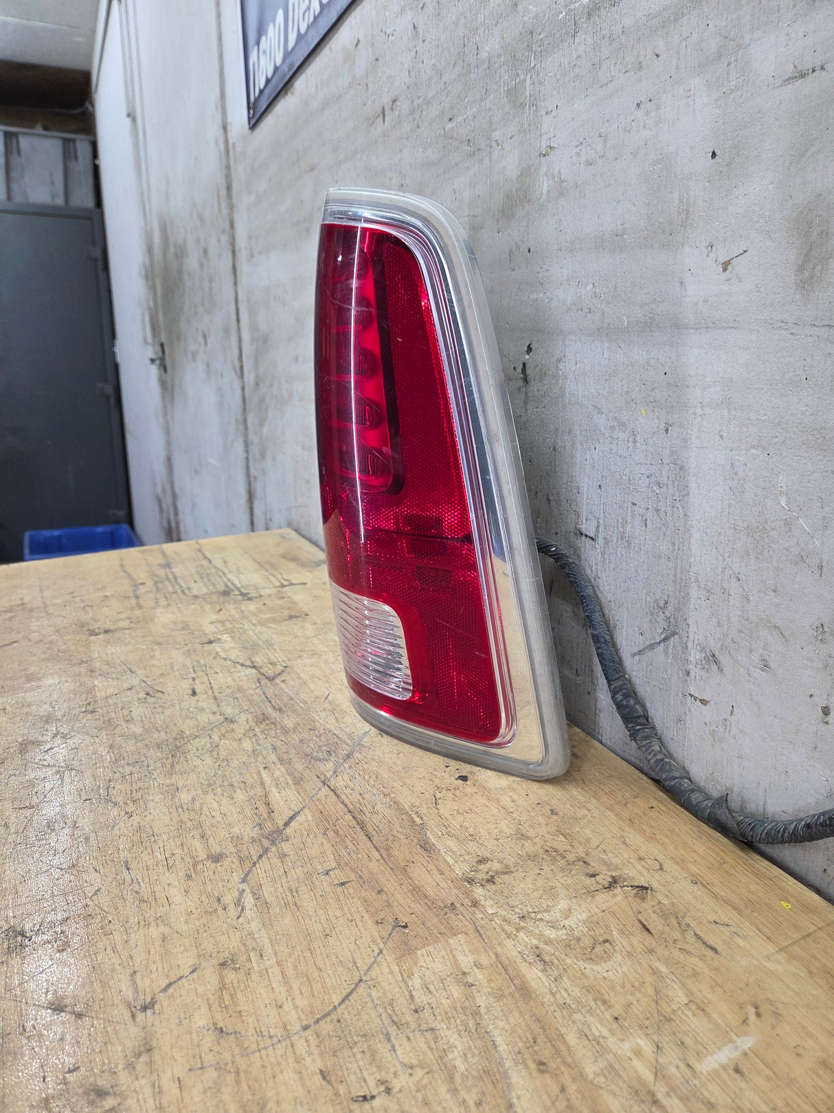 2013-2018 Dodge Ram 4th Gen 1500 2500 3500 RH  Passenger Side Tail Light