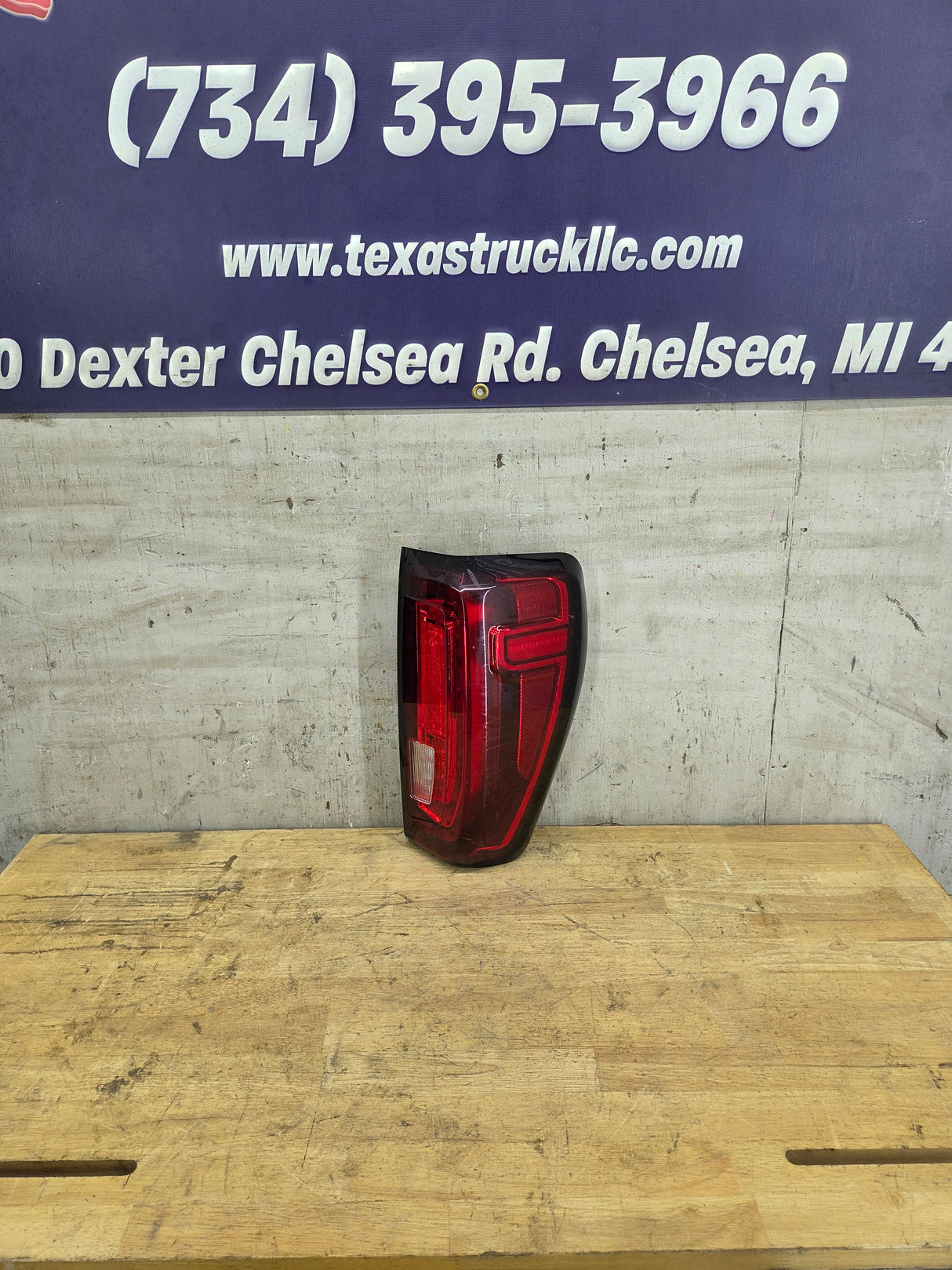 2019-2025 GMC Sierra 1500 2500 3500 HD RH Passenger Side LED Tail Light 85161943