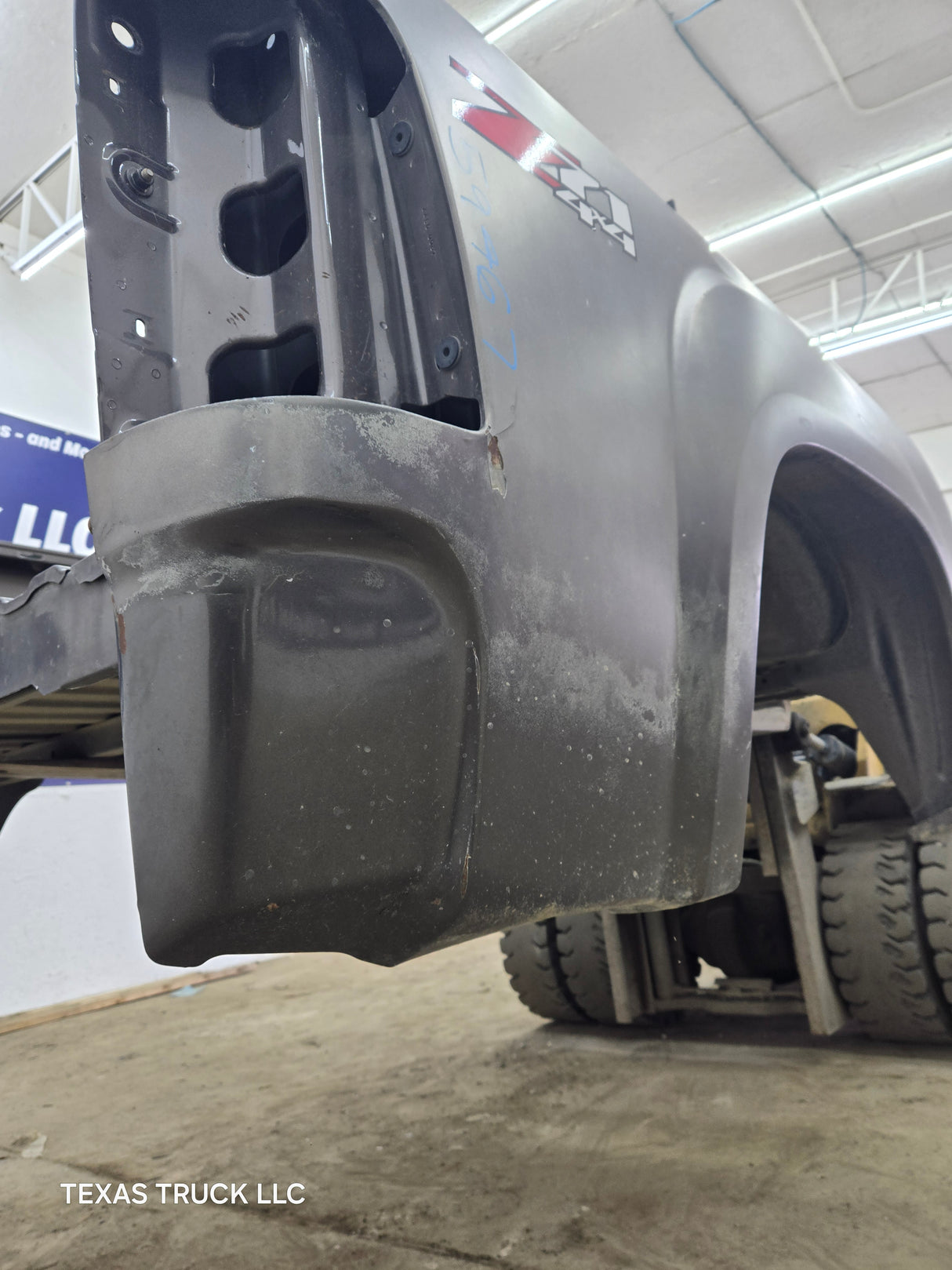 2007-2013 GMC Sierra 1500 5' 8" Short Truck Bed