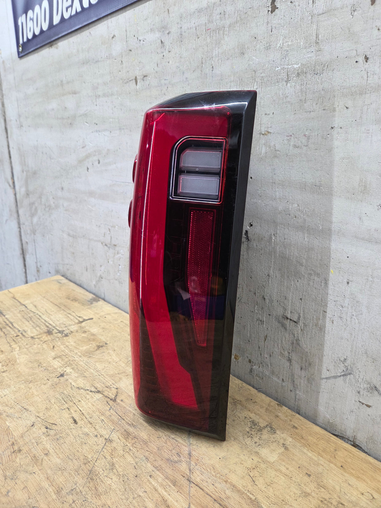 2024-2026 GMC Sierra Denali 2500 3500 HD Driver Side LED Tail Light 86579979