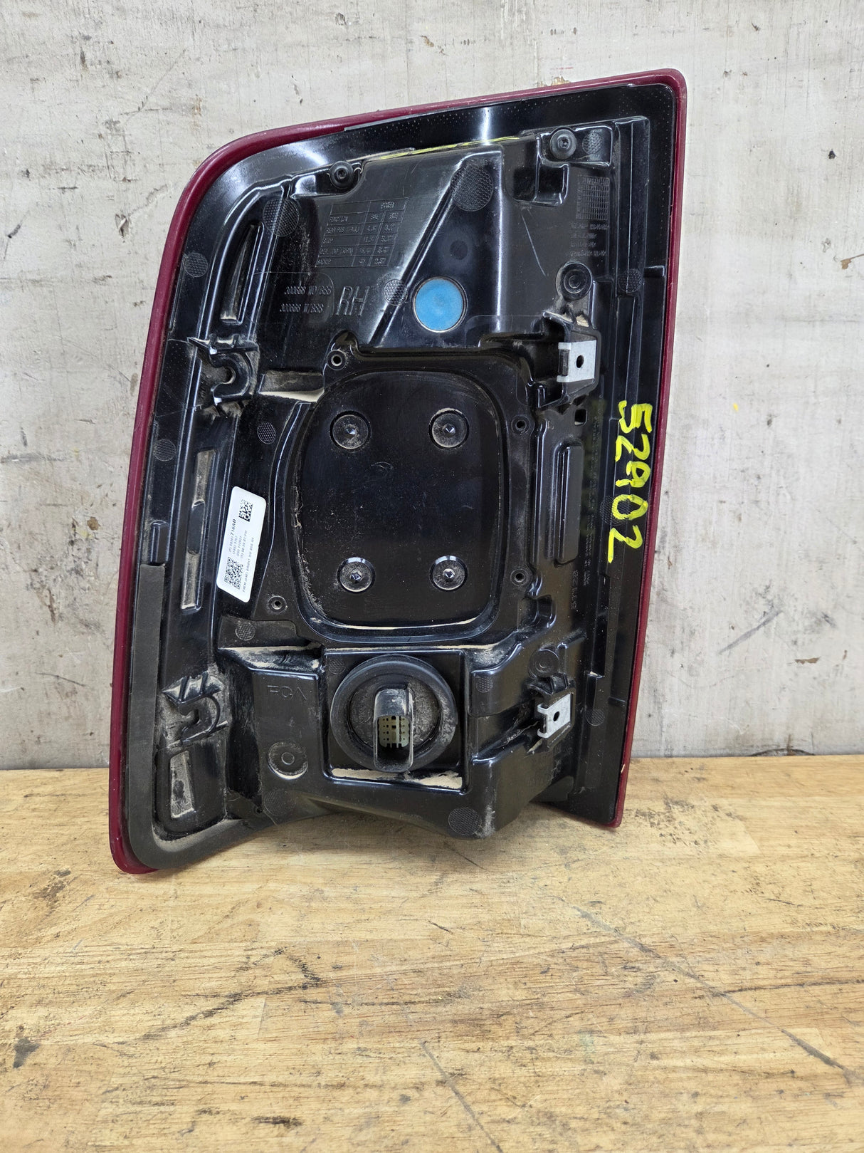 2019-2024 Dodge Ram Passenger Side LED Tail Light W/O BSS 68361716AD 2500 3500