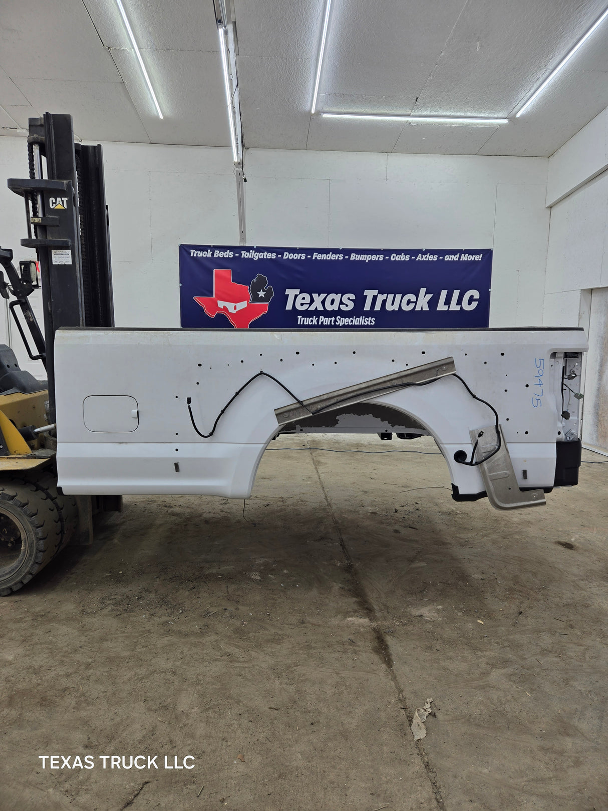 2017-2022 Ford Super Duty F350 F450 F550 8' Dually Bed - Oxford White