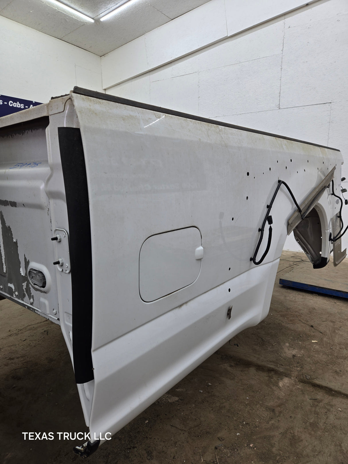 2017-2022 Ford Super Duty F350 F450 F550 8' Dually Bed - Oxford White