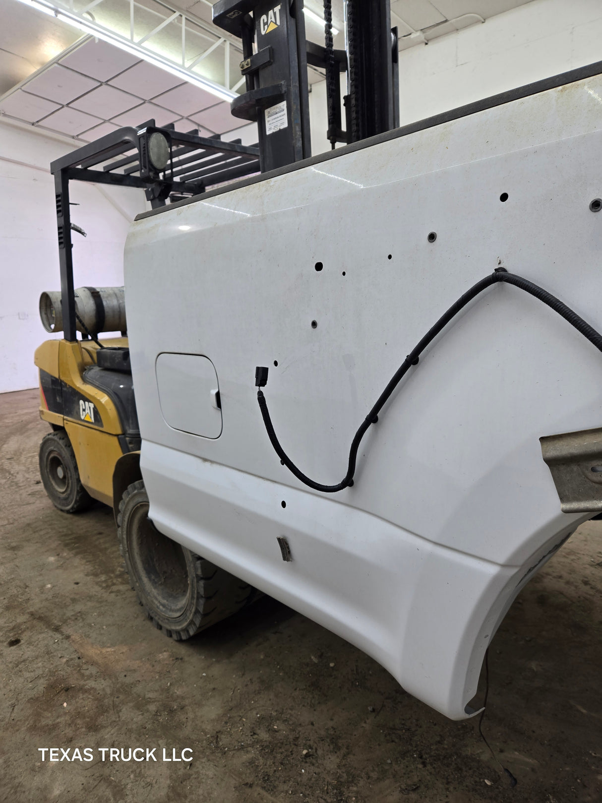 2017-2022 Ford Super Duty F350 F450 F550 8' Dually Bed - Oxford White
