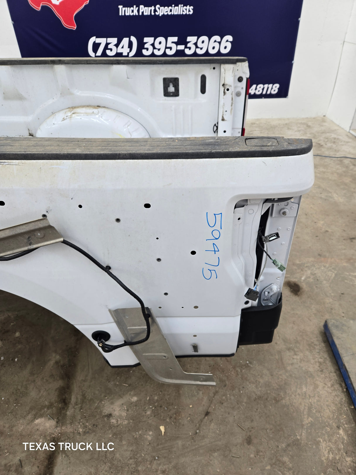 2017-2022 Ford Super Duty F350 F450 F550 8' Dually Bed - Oxford White
