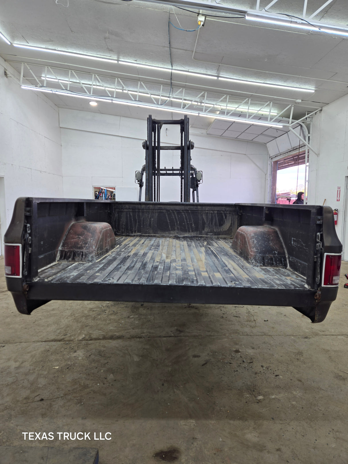 1979-1987 Chevrolet / GMC Square Body 8' Long Bed C10 C15 C20 C25 C35 K10 K15 K20 K25 K35