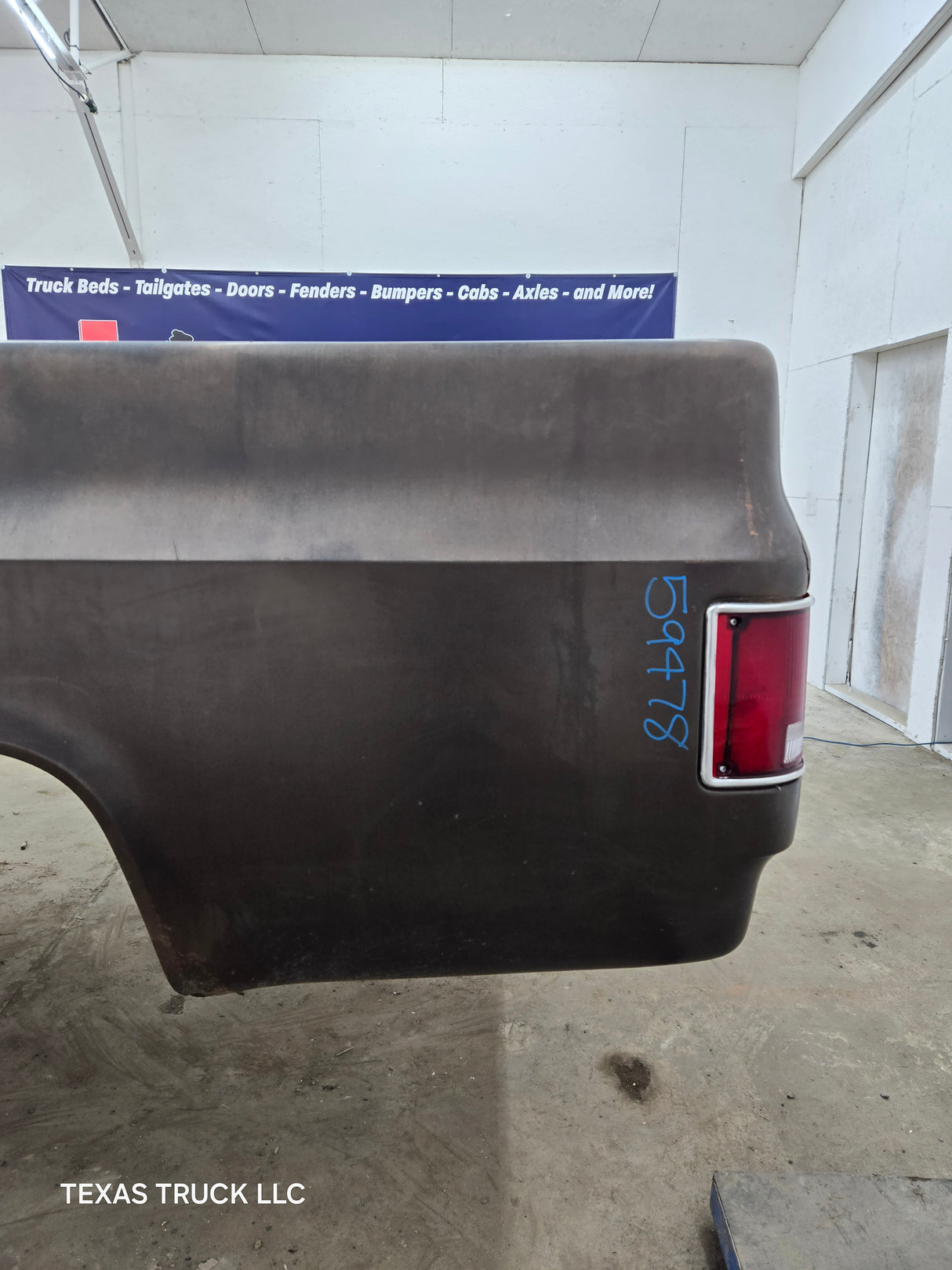 1979-1987 Chevrolet / GMC Square Body 8' Long Bed C10 C15 C20 C25 C35 K10 K15 K20 K25 K35