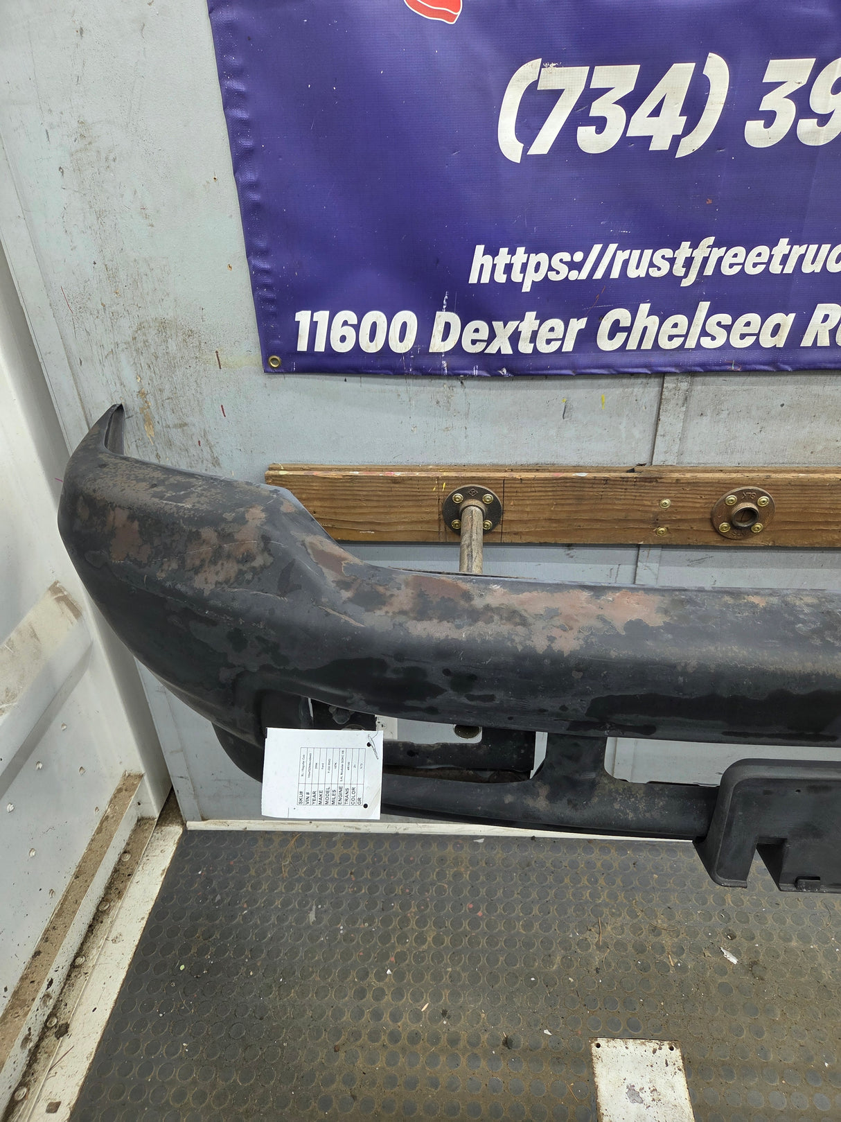 1999-2004 Ford Super Duty F250 F350 F450 F550 Excursion Front Bumper