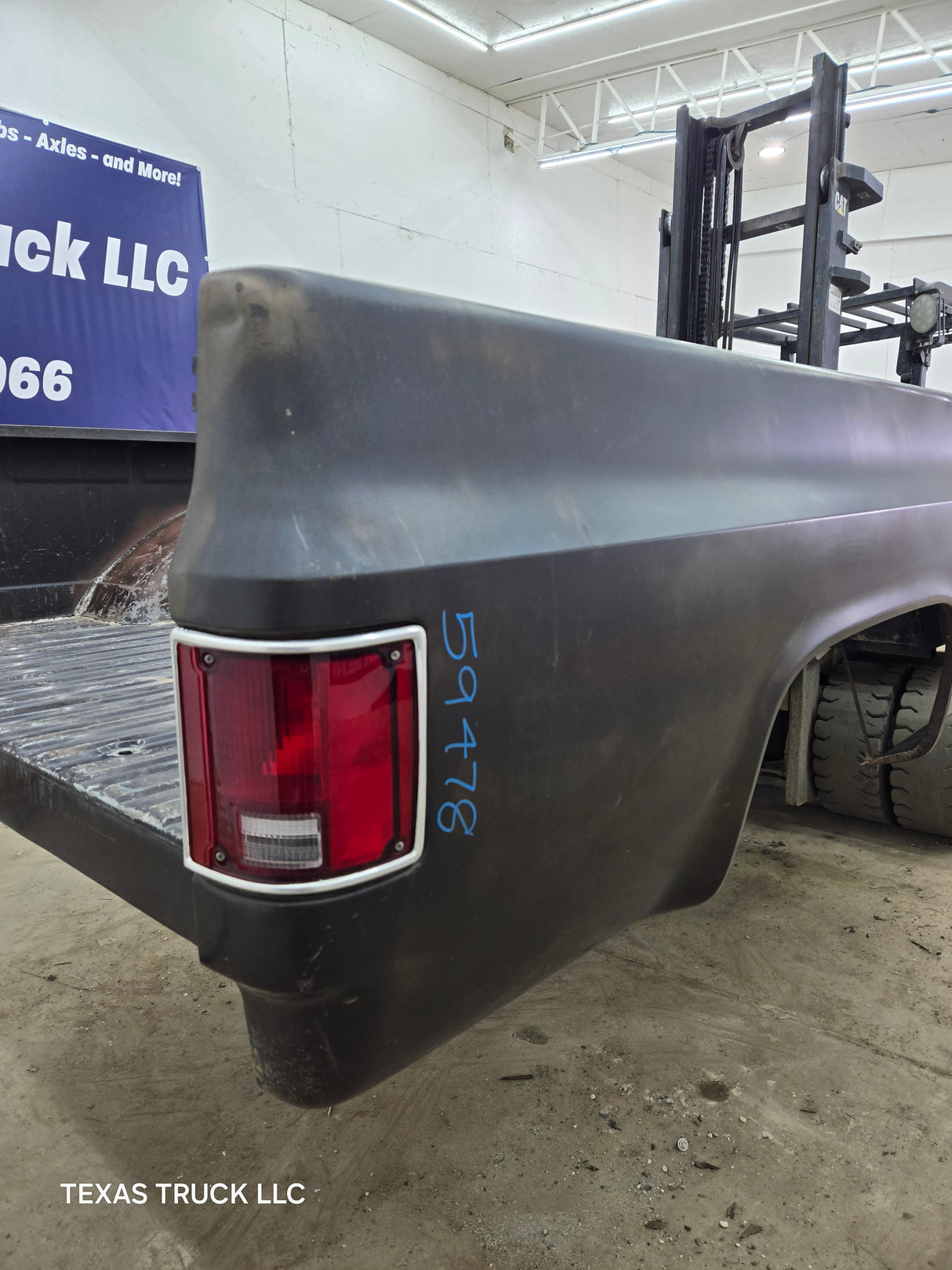 1979-1987 Chevrolet / GMC Square Body 8' Long Bed C10 C15 C20 C25 C35 K10 K15 K20 K25 K35