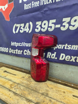 2019-2026 Chevy Silverado Passenger Side Halogen Tail Light 85161937