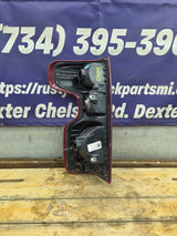 2019-2026 Chevy Silverado Passenger Side Halogen Tail Light 85161937