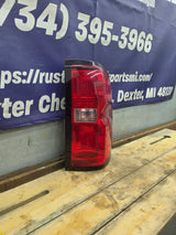 2014-2019 Chevy Silverado Passenger Side Halogen Tail Light 23295939