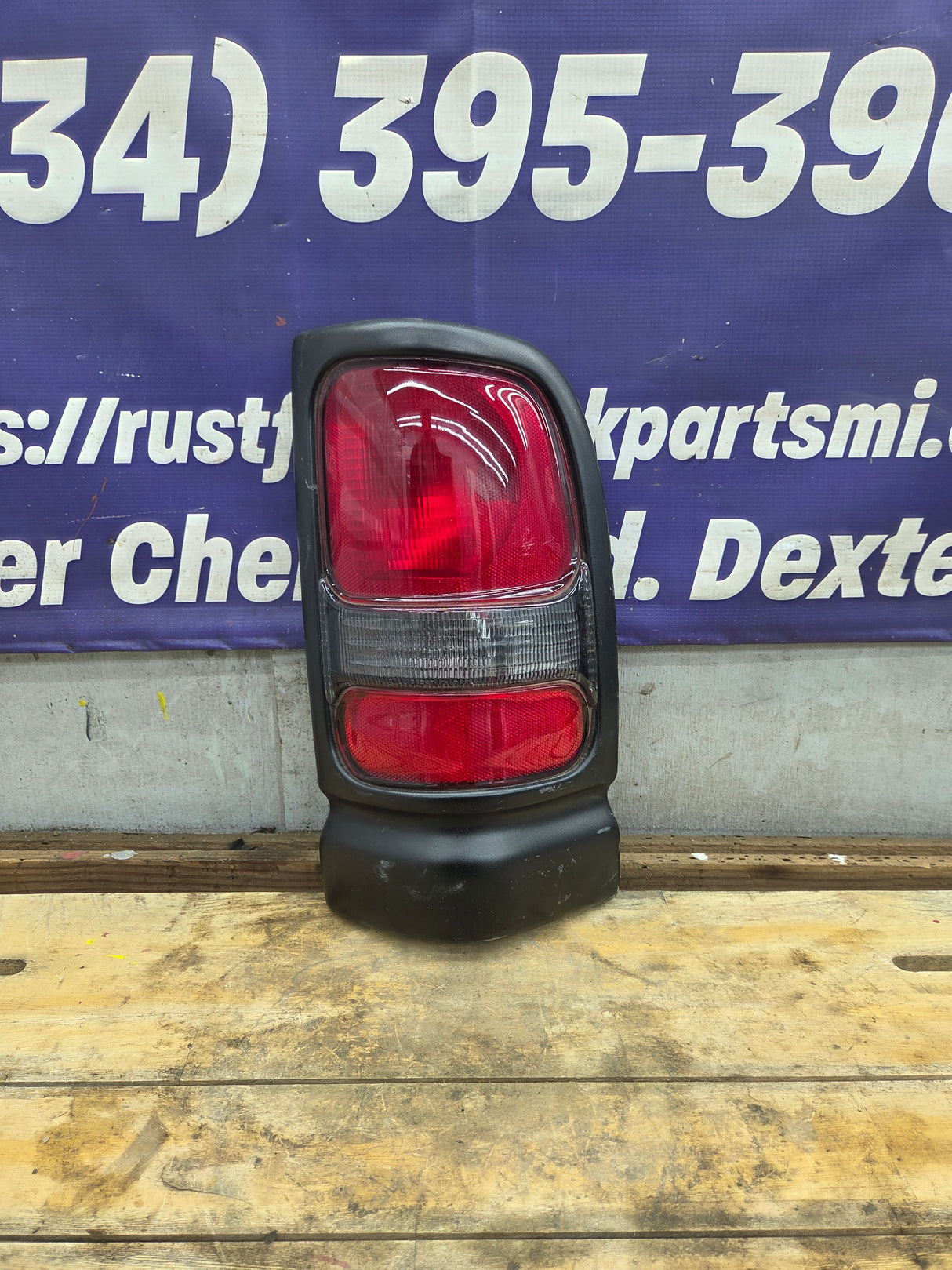 1994-2002 Dodge Ram 2nd Gen Passenger Side Tail Light 1500 2500 3500