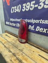 1999-2007 Ford Super Duty Passenger Side Tail Light F250 F350 F450 F550