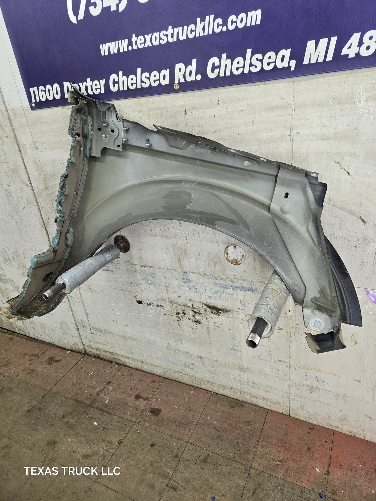 2011-2016 Ford Super Duty F250 F350 LH Driver Side Front Fender