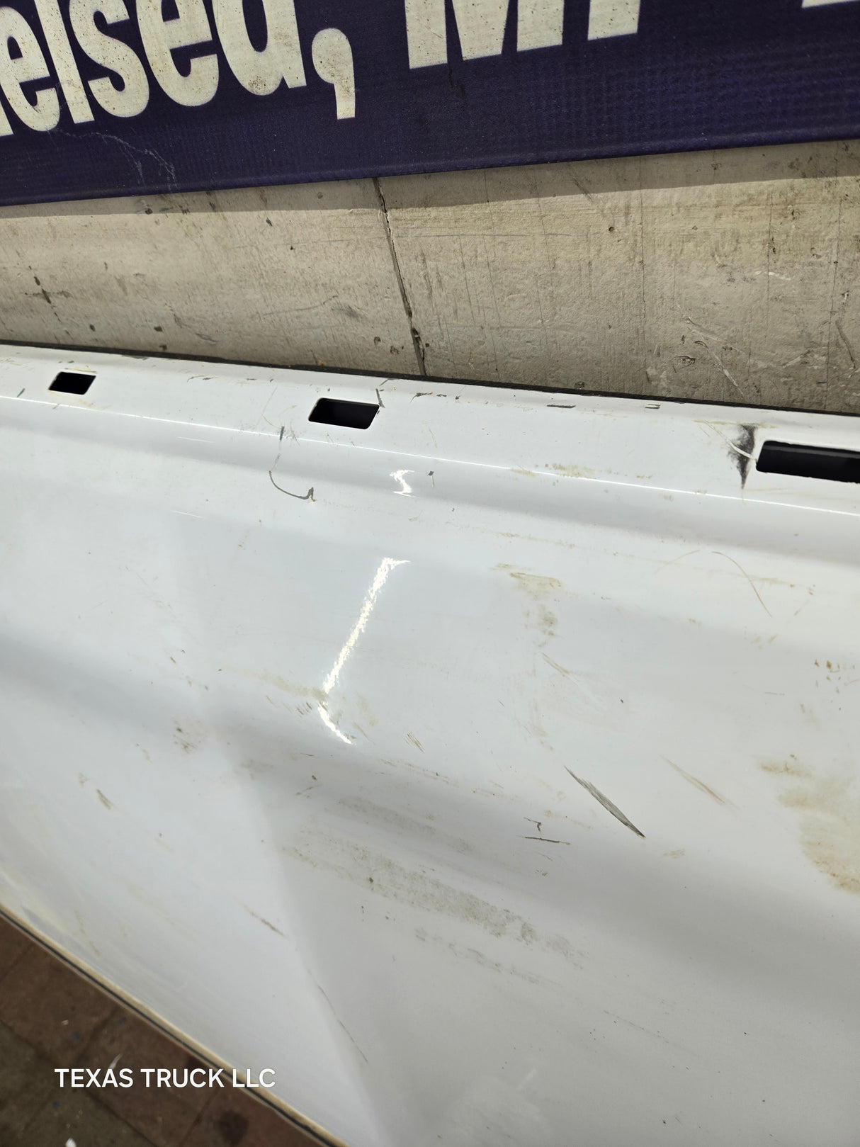 1997-2003 F150 / 1999-2007 Ford F250 F350 F450 F550 Super Duty Tailgate