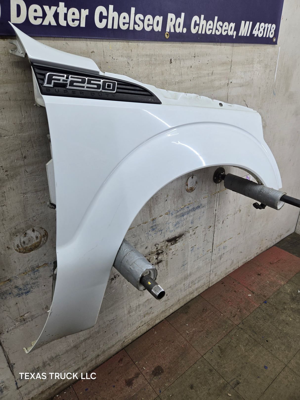 2011-2016 Ford Super Duty F250 F350 RH Passenger Side Front Fender Quarter Panel - Oxford White