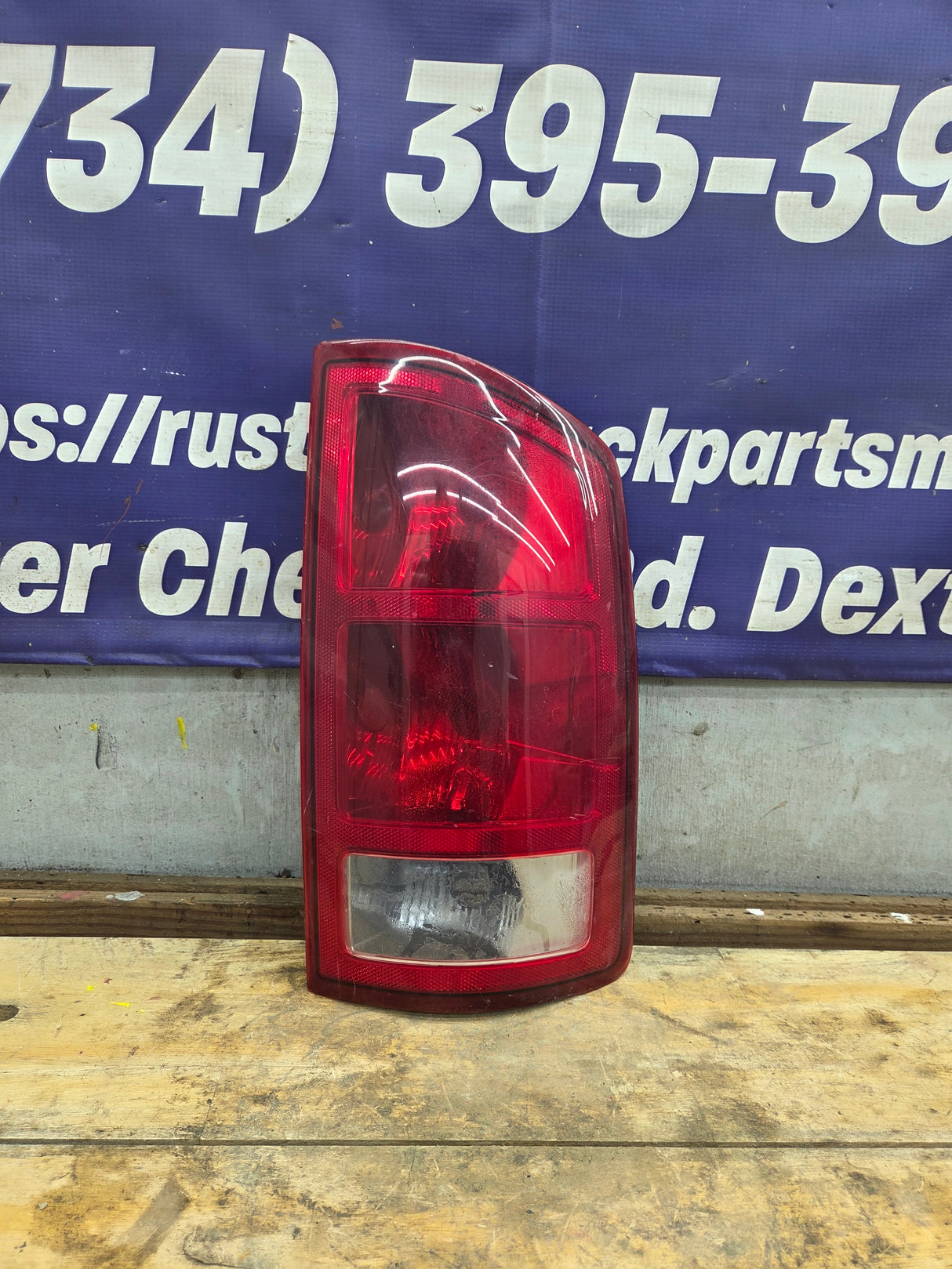 2003-2006 Dodge Ram 3rd Gen Passenger Side Tail Light 55077116