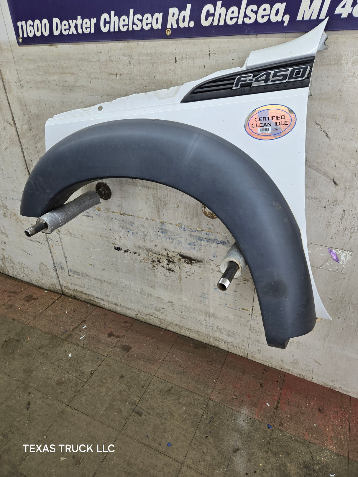 2011-2016 Ford Super Duty F450 F550 LH Driver Side Front Fender