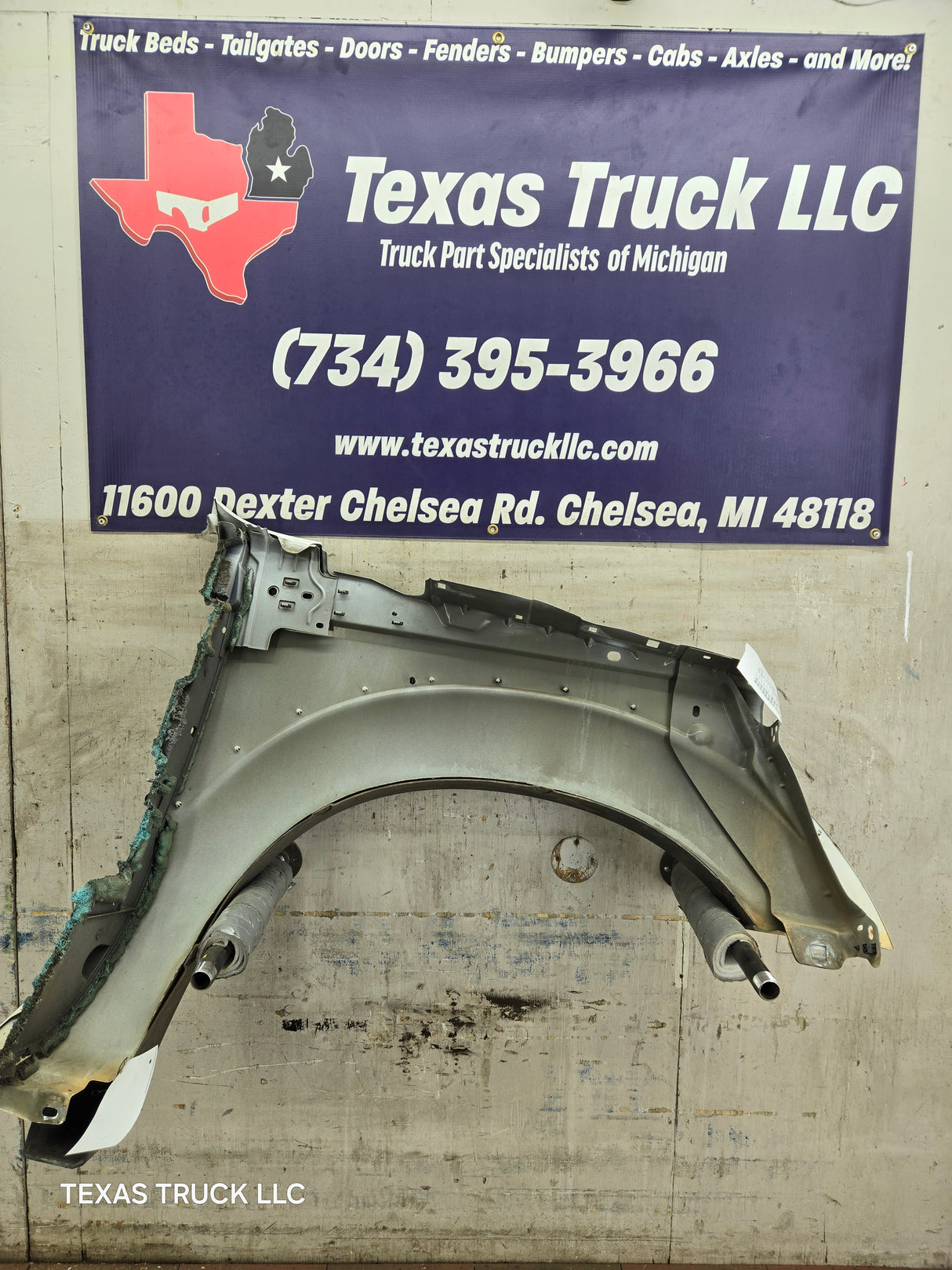 2011-2016 Ford Super Duty F450 F550 LH Driver Side Front Fender