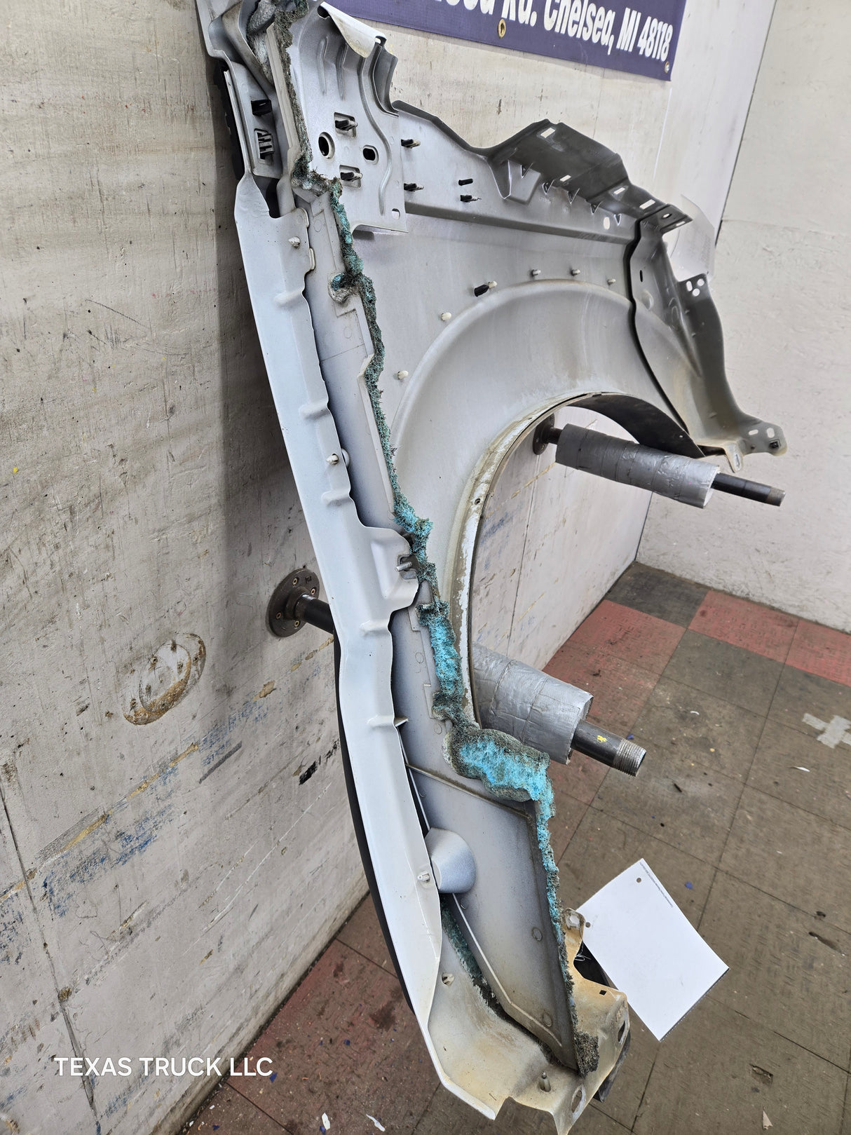 2011-2016 Ford Super Duty F450 F550 LH Driver Side Front Fender