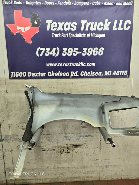 2003-2005 Dodge Ram 3rd Gen 1500 2500 3500 LH Driver Side Fender -