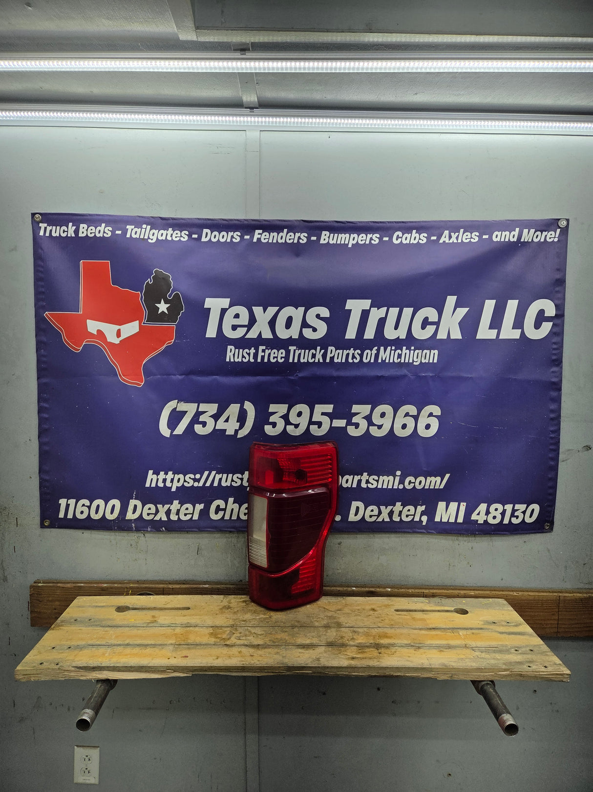 2020-2022 Ford Super Duty Driver Passenger Tail Light W/BLISS Radar Blind Spot LED REVERSE LC3B-13B504-EA