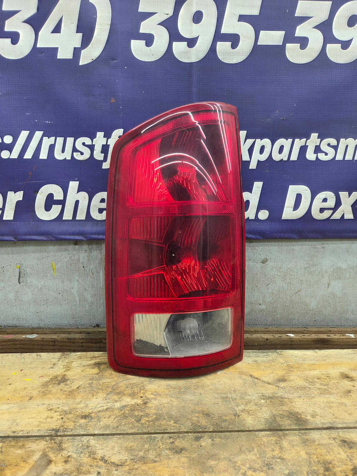 2003-2006 Dodge Ram 3rd Gen Driver Side Tail Light 55077117